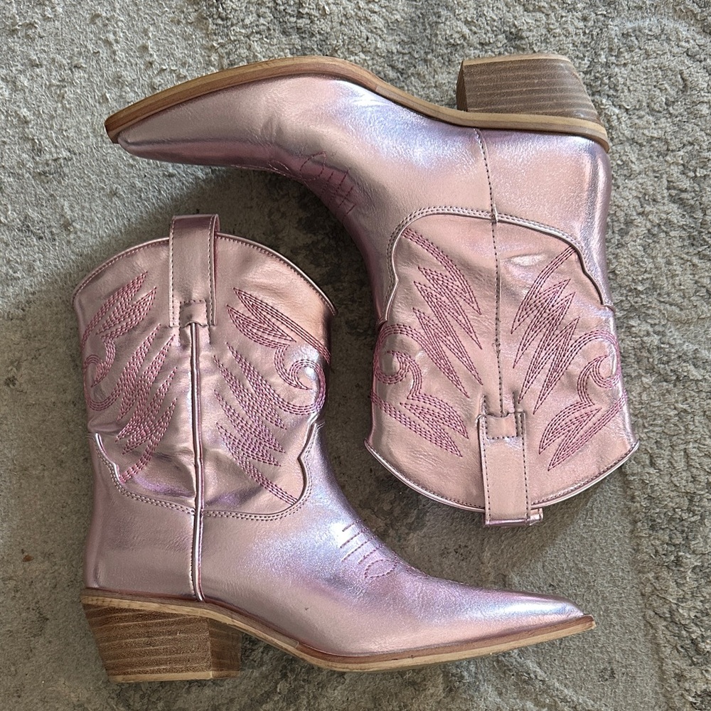 ShuShop Metallic Pink Ankle Cowgirl Boots